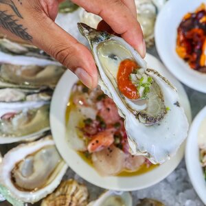 restaurants to eat prawns in los angeles Found Oyster